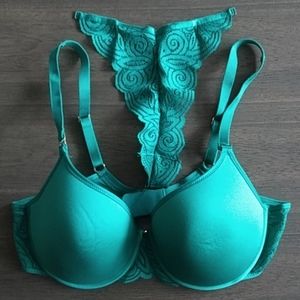 Turquoise Chantelle Bra